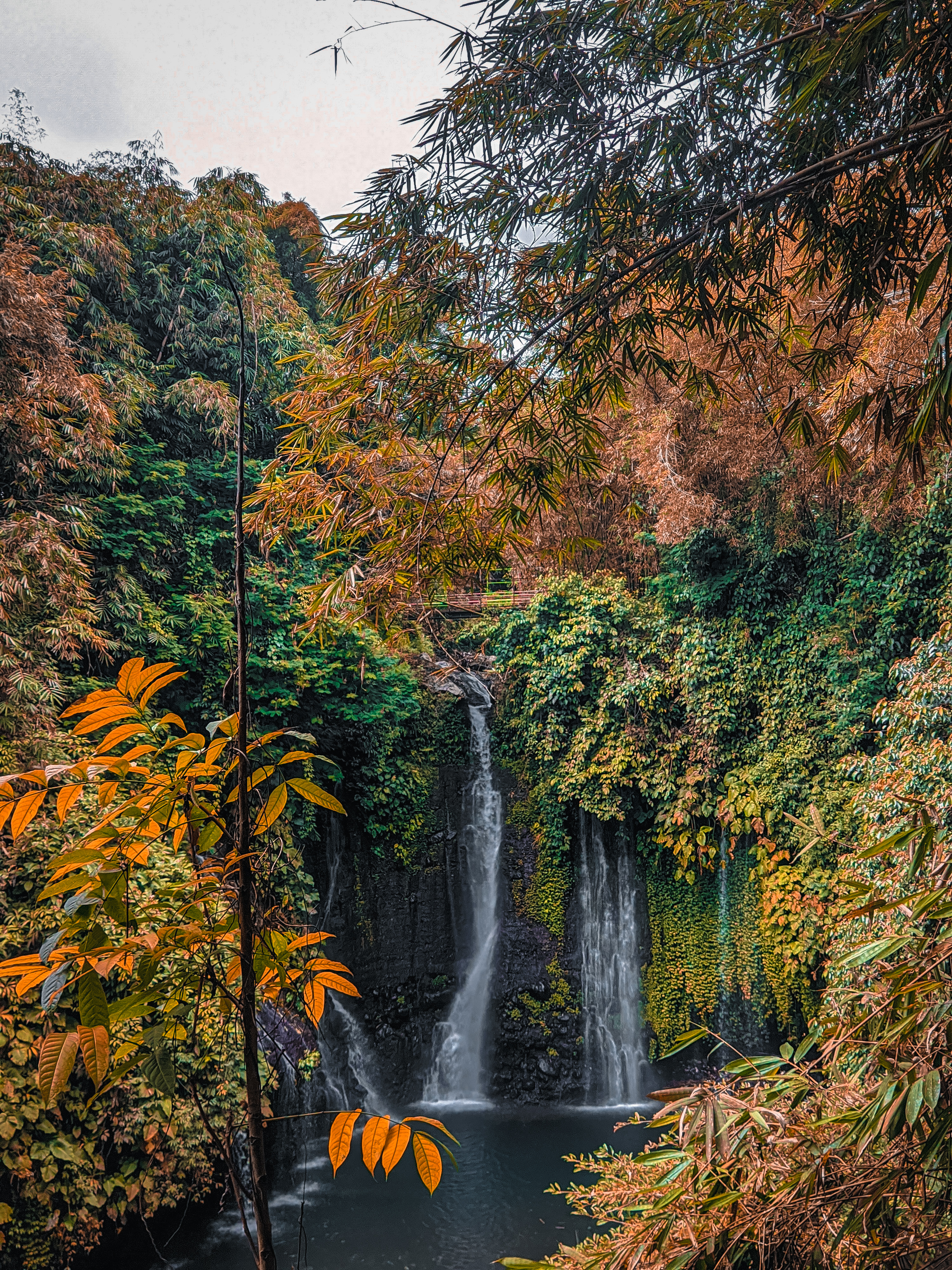 Keindahan air terjun Curug Cibedil Desa Sima di Pemalang